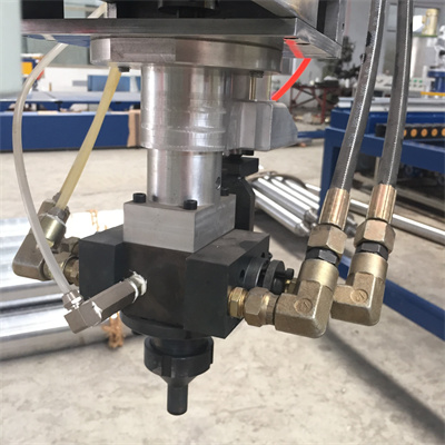 Пластмасова HDPE спирална обвивка Тръбна машина Машина за полиуретанова пяна под високо налягане за производство на предварително изолирани тръби/пластмасова машина